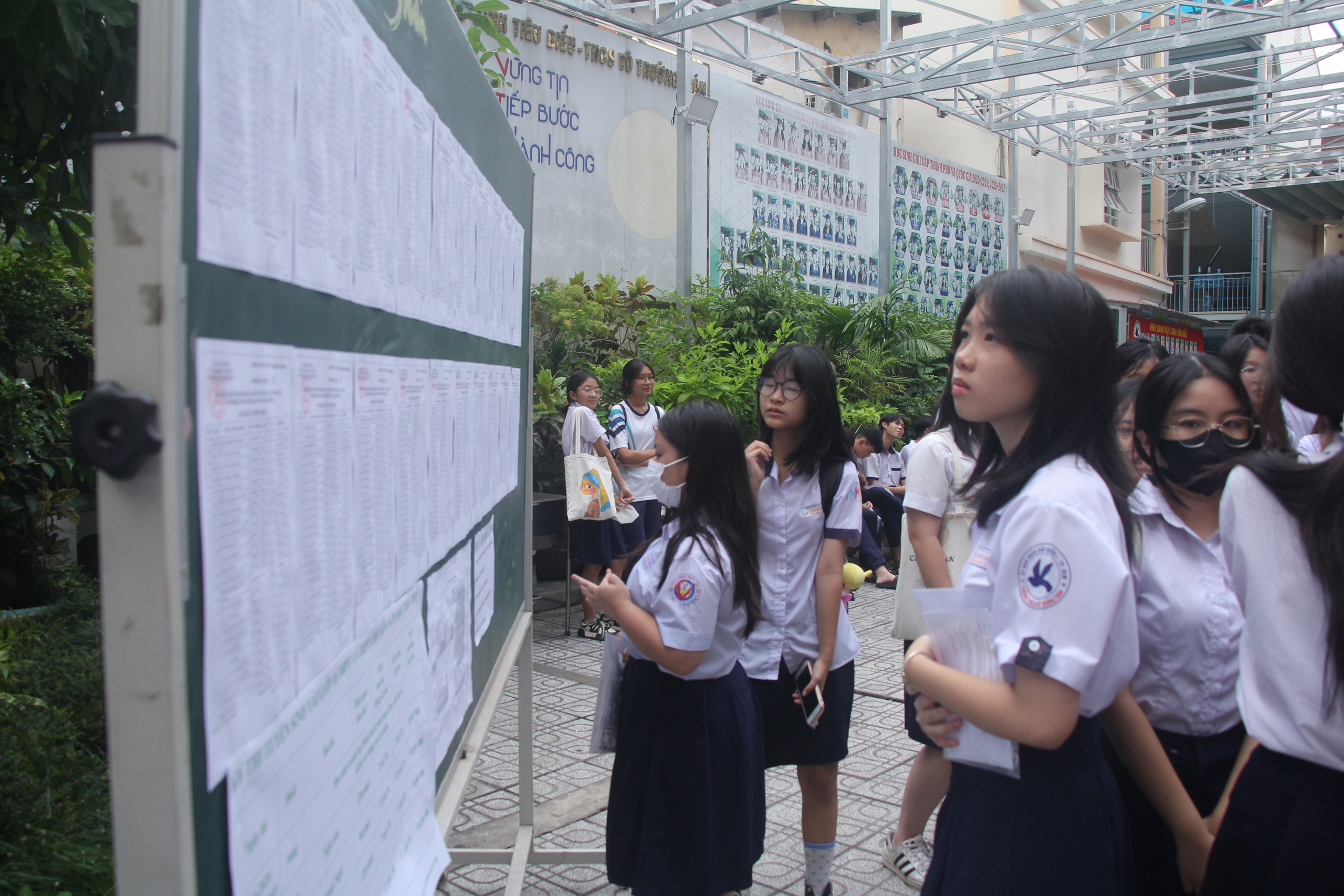 NÓNG: TP HCM "chốt" ngày thi lớp 10, phương án tuyển sinh lớp 6- Ảnh 1.