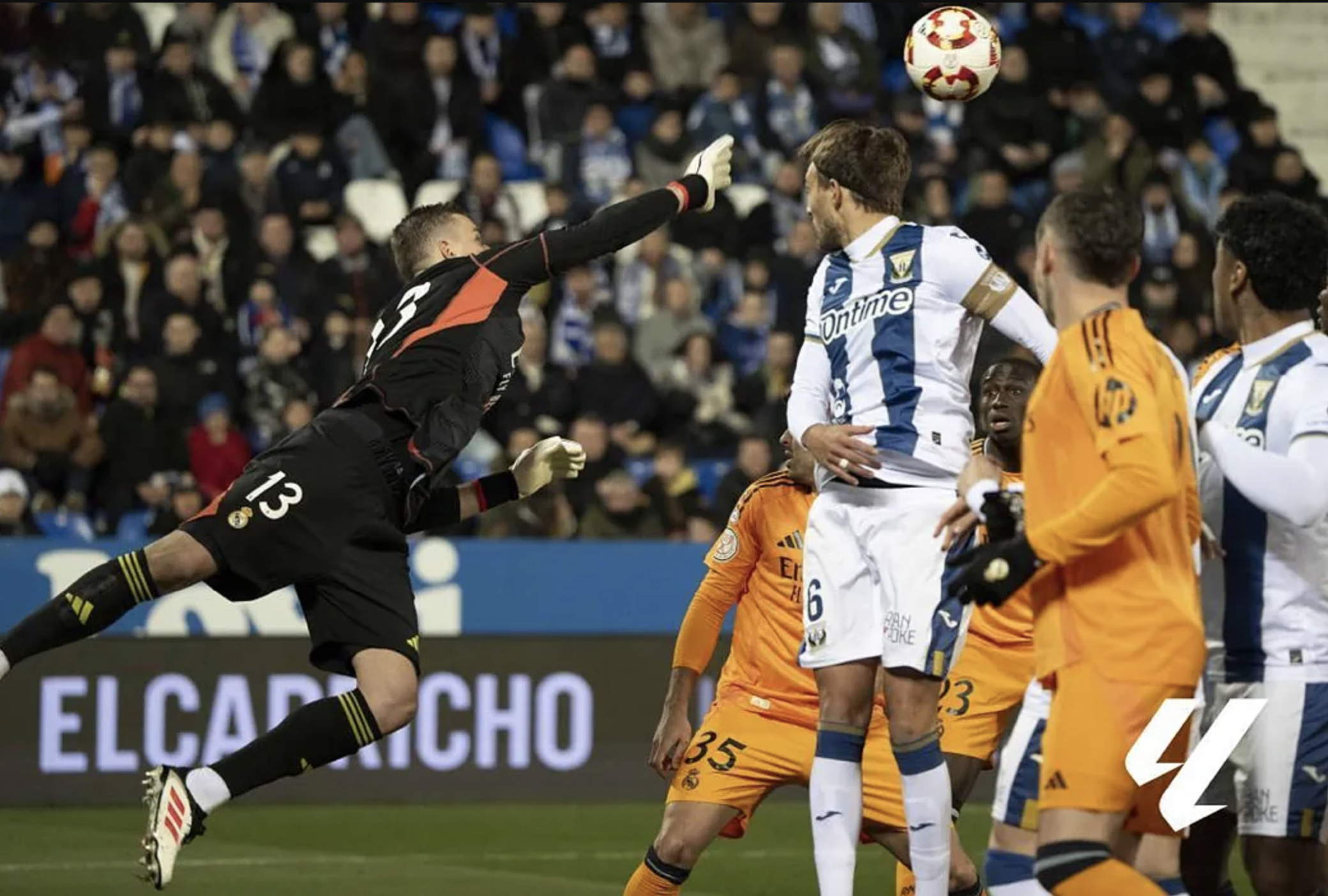 Thắng nghẹt thở Leganes ph&uacute;t 90+3, Real Madrid đoạt v&eacute; b&aacute;n kết C&uacute;p Nh&agrave; vua- Ảnh 5.