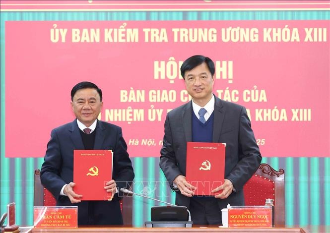 Tổng B&iacute; thư T&ocirc; L&acirc;m dự Hội nghị b&agrave;n giao c&ocirc;ng t&aacute;c của Chủ nhiệm Ủy ban Kiểm tra Trung ương- Ảnh 6.
