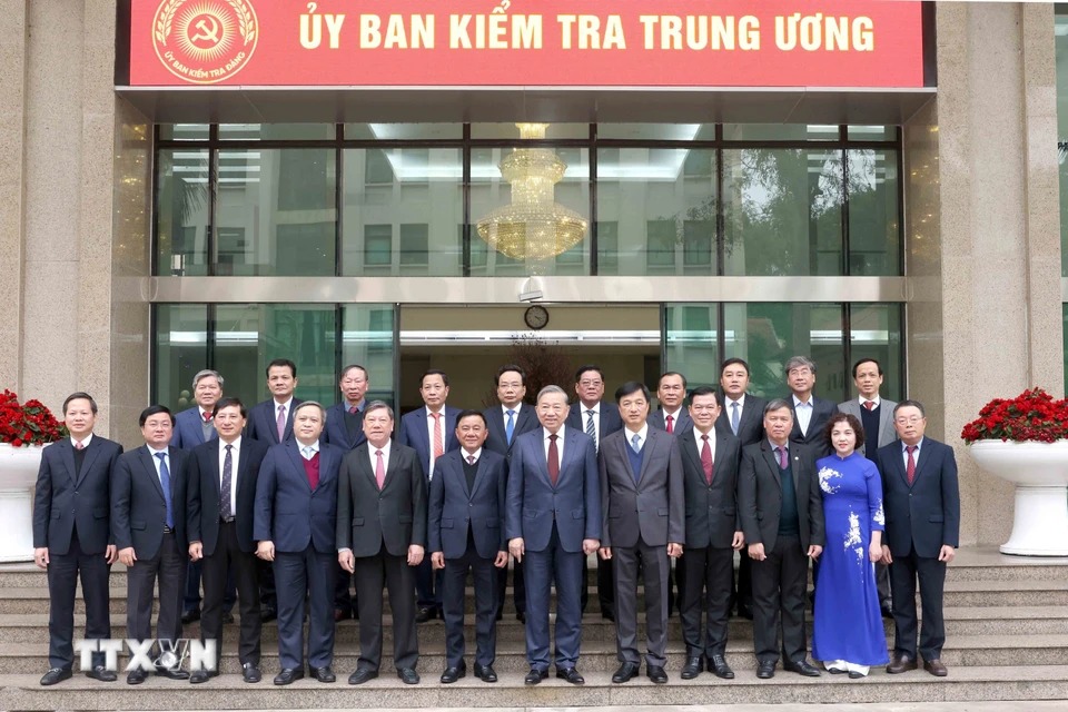 Tổng B&iacute; thư T&ocirc; L&acirc;m dự Hội nghị b&agrave;n giao c&ocirc;ng t&aacute;c của Chủ nhiệm Ủy ban Kiểm tra Trung ương- Ảnh 9.