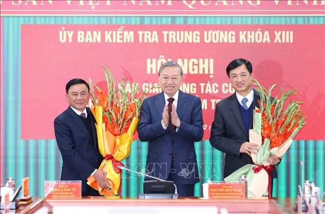 Tổng B&iacute; thư T&ocirc; L&acirc;m dự Hội nghị b&agrave;n giao c&ocirc;ng t&aacute;c của Chủ nhiệm Ủy ban Kiểm tra Trung ương- Ảnh 3.