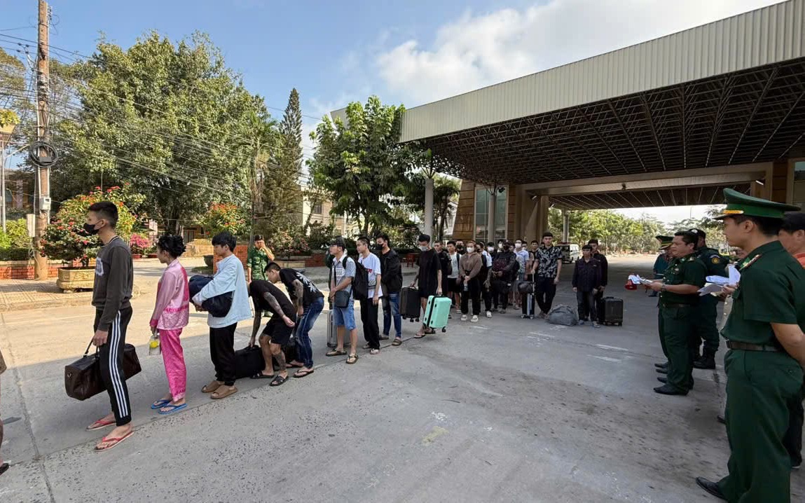 Tiếp nhận, xác minh thông tin 177 người vừa được trao trả từ Campuchia