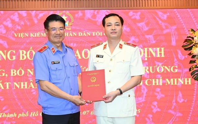 Nhân sự trong tuần: Điều động, bổ nhiệm nhiều cán bộ trung ương và địa phương