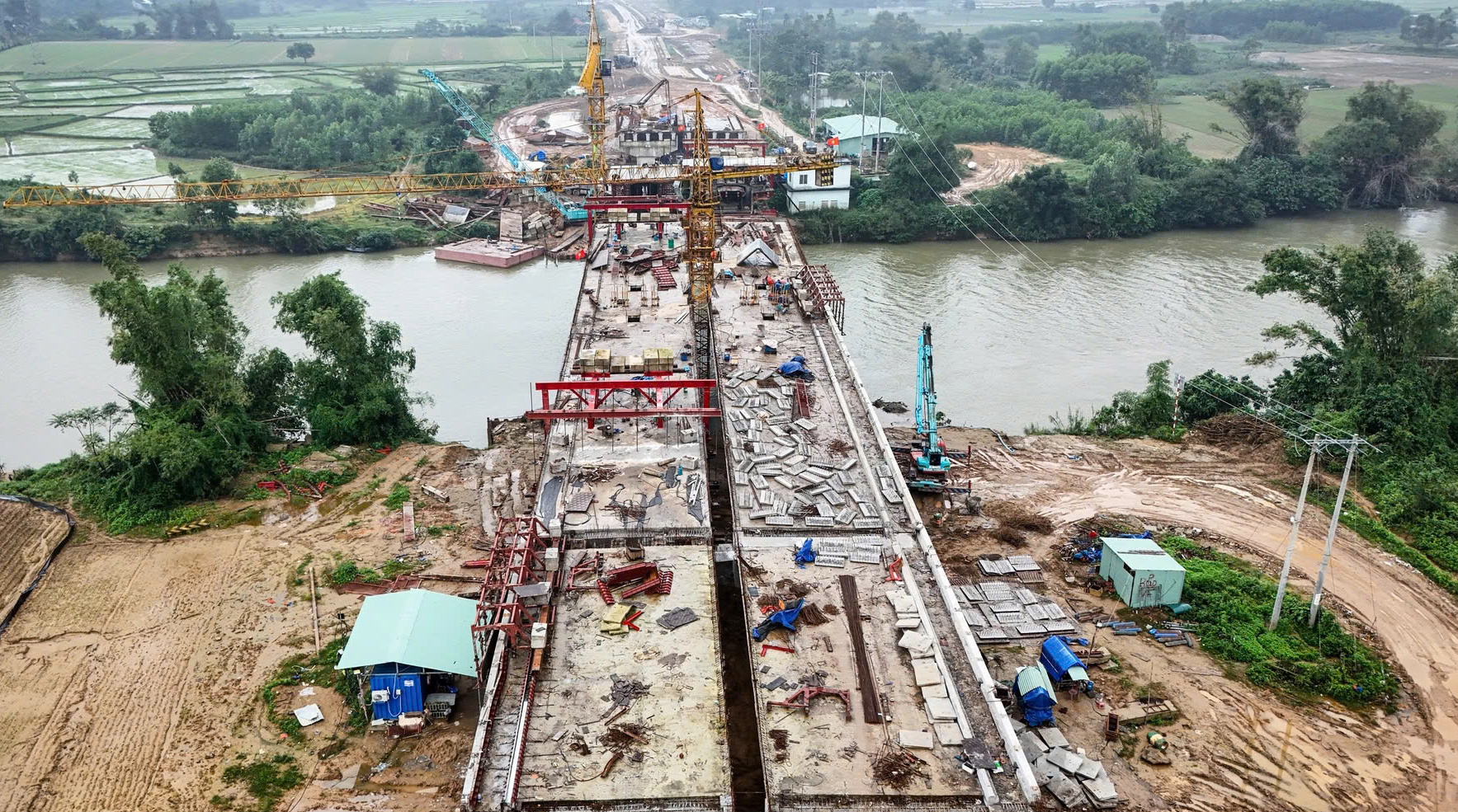 Kiểm tra cầu Quảng Đ&agrave;, l&atilde;nh đạo Đ&agrave; Nẵng gọi điện cho l&atilde;nh đạo thị x&atilde; Điện B&agrave;n, tỉnh Quảng Nam- Ảnh 1.