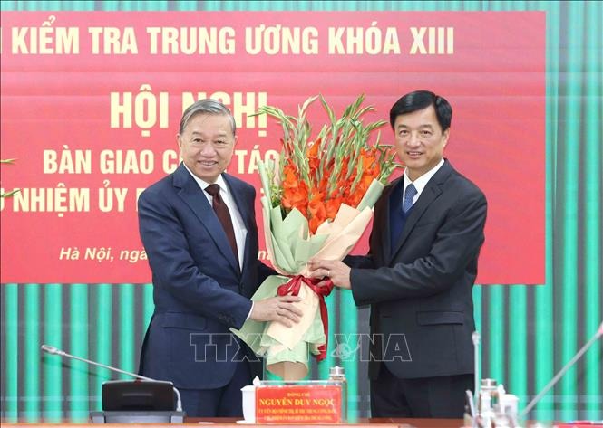 Tổng B&iacute; thư T&ocirc; L&acirc;m dự Hội nghị b&agrave;n giao c&ocirc;ng t&aacute;c của Chủ nhiệm Ủy ban Kiểm tra Trung ương- Ảnh 5.