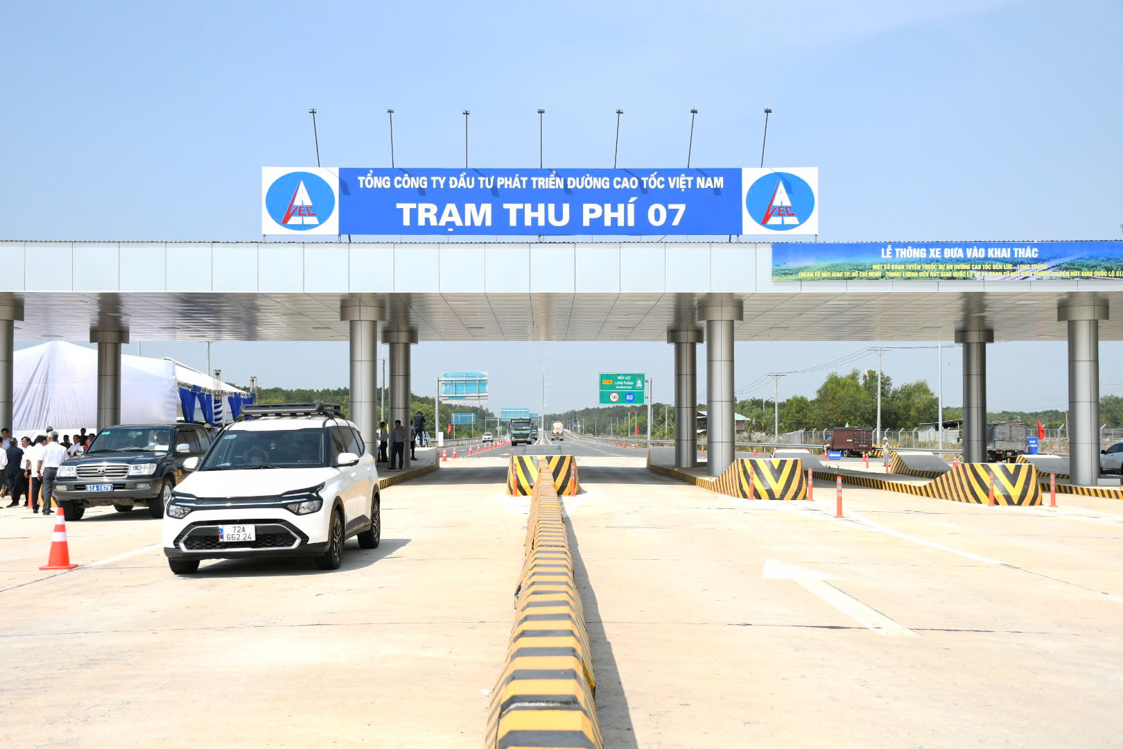 Th&ocirc;ng xe 2 đoạn cao tốc Bến Lức - Long Th&agrave;nh kết nối Đ&ocirc;ng Nam Bộ v&agrave; miền T&acirc;y- Ảnh 2.
