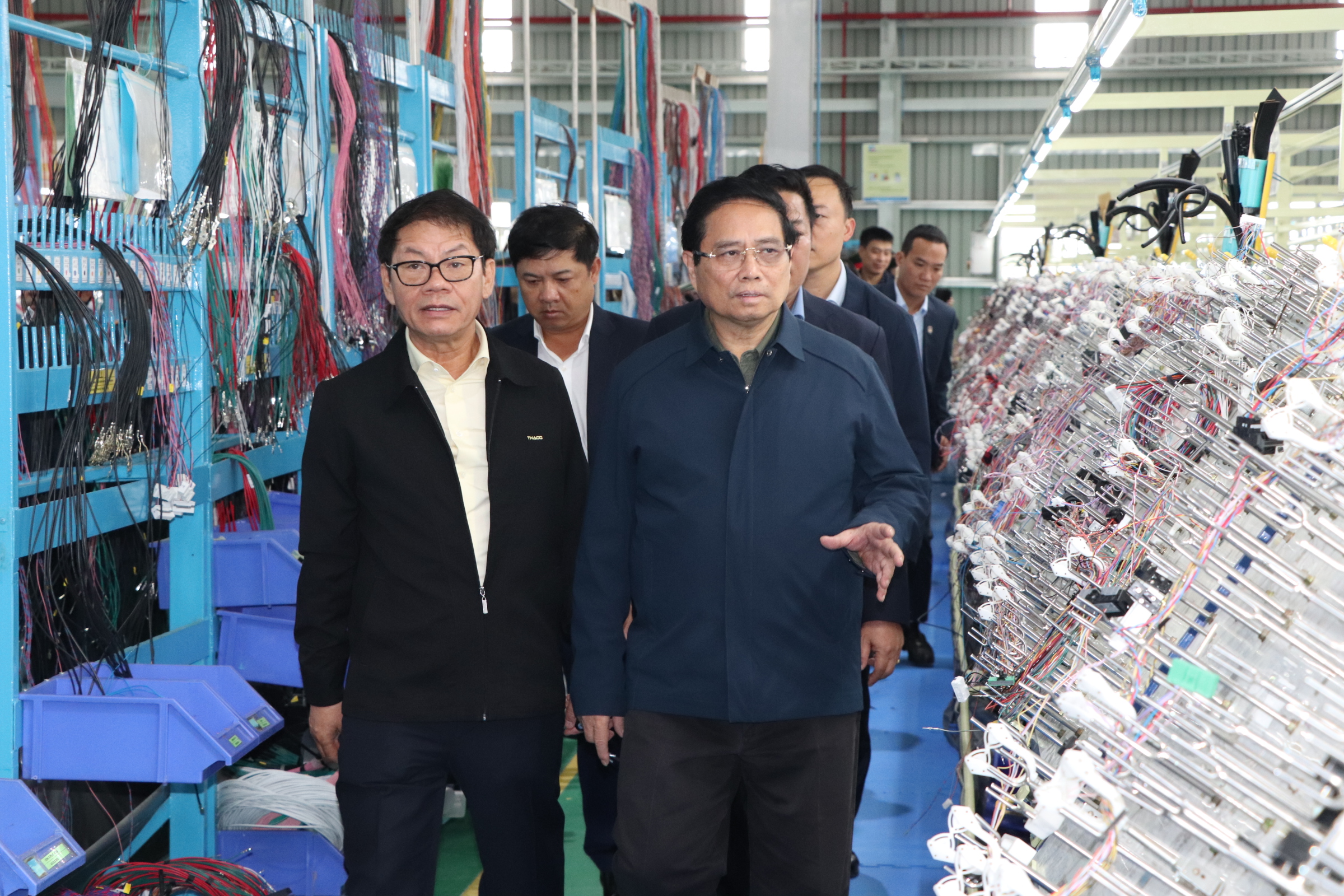 Thủ tướng "đặt hàng" THACO nghiên cứu, sản xuất tàu đường sắt tốc độ cao - Ảnh 14.