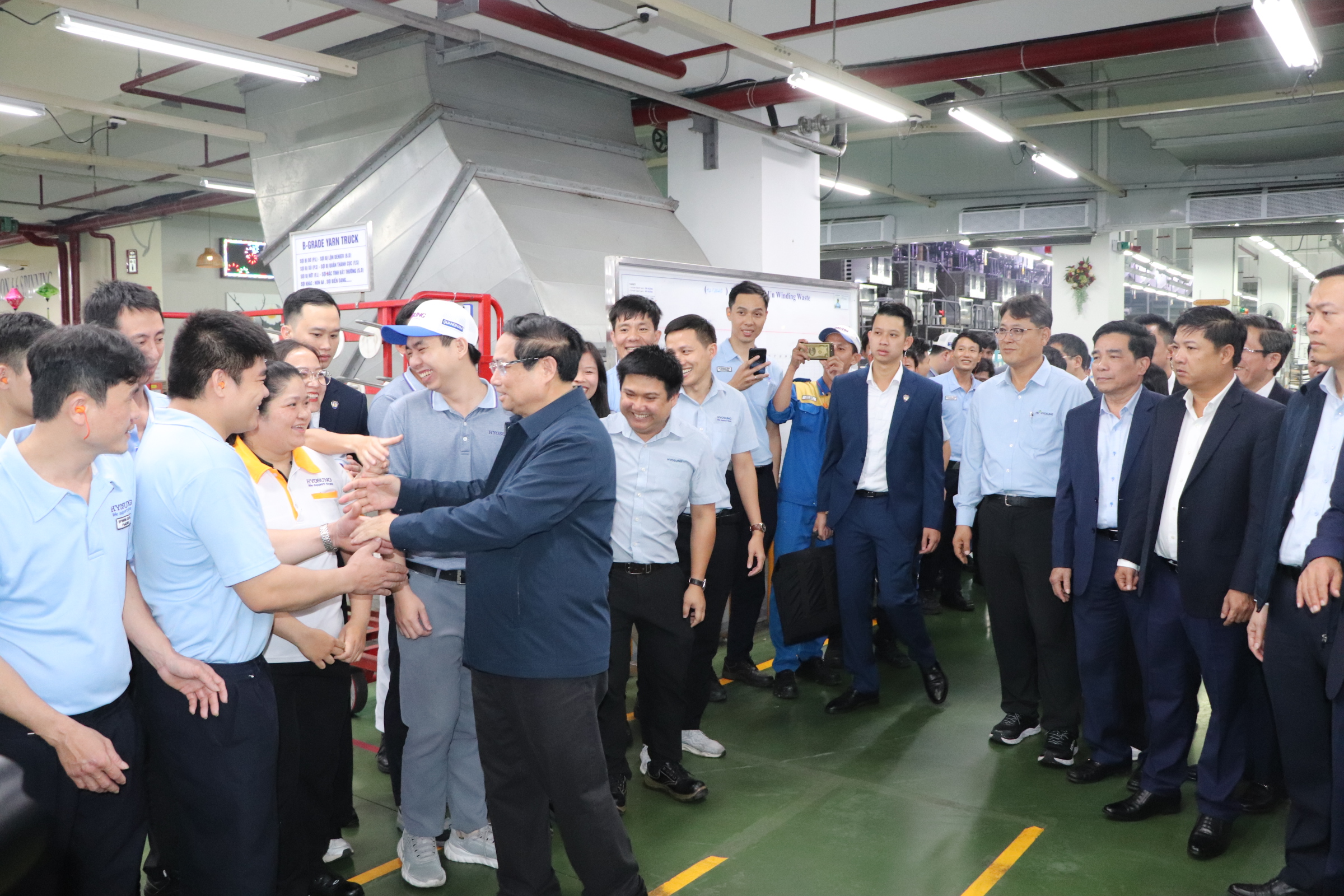 Thủ tướng "đặt hàng" THACO nghiên cứu, sản xuất tàu đường sắt tốc độ cao - Ảnh 6.