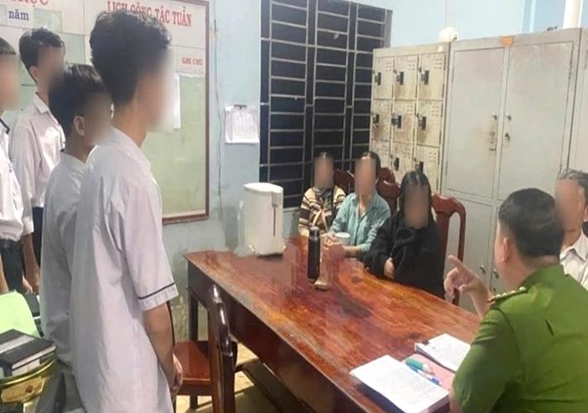 Từ th&ocirc;ng tin phản &aacute;nh, ph&aacute;t hiện học sinh ở Đồng Nai cho bạn vay l&atilde;i nặng - Ảnh 1.