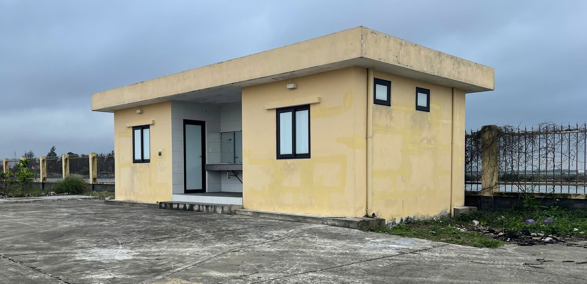 Hết thời hạn cam kết sửa chữa hư hỏng, cảng c&aacute; 220 tỉ hiện ra sao?- Ảnh 10.