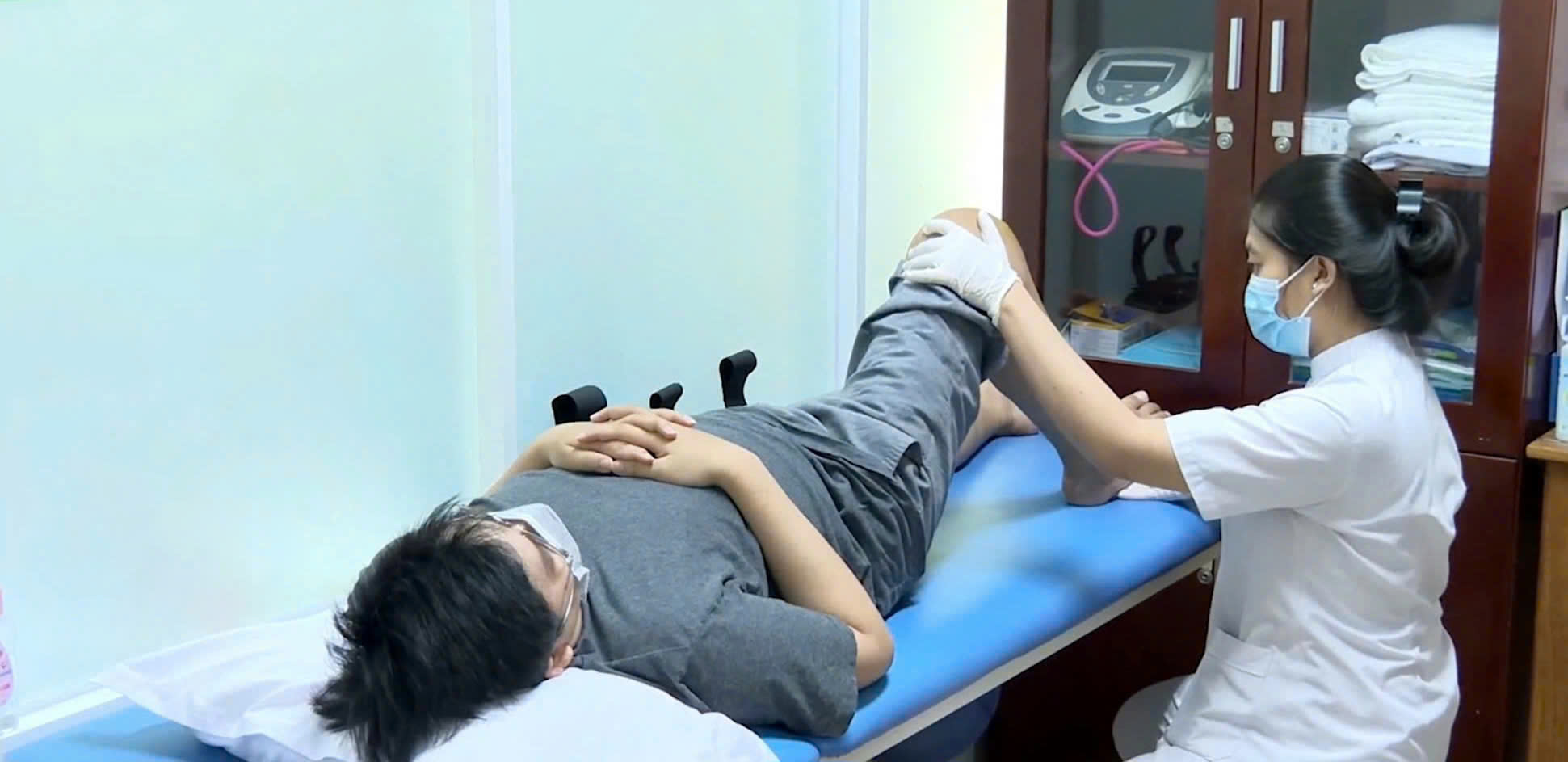 Đột quỵ tấn c&ocirc;ng người trẻ- Ảnh 1.