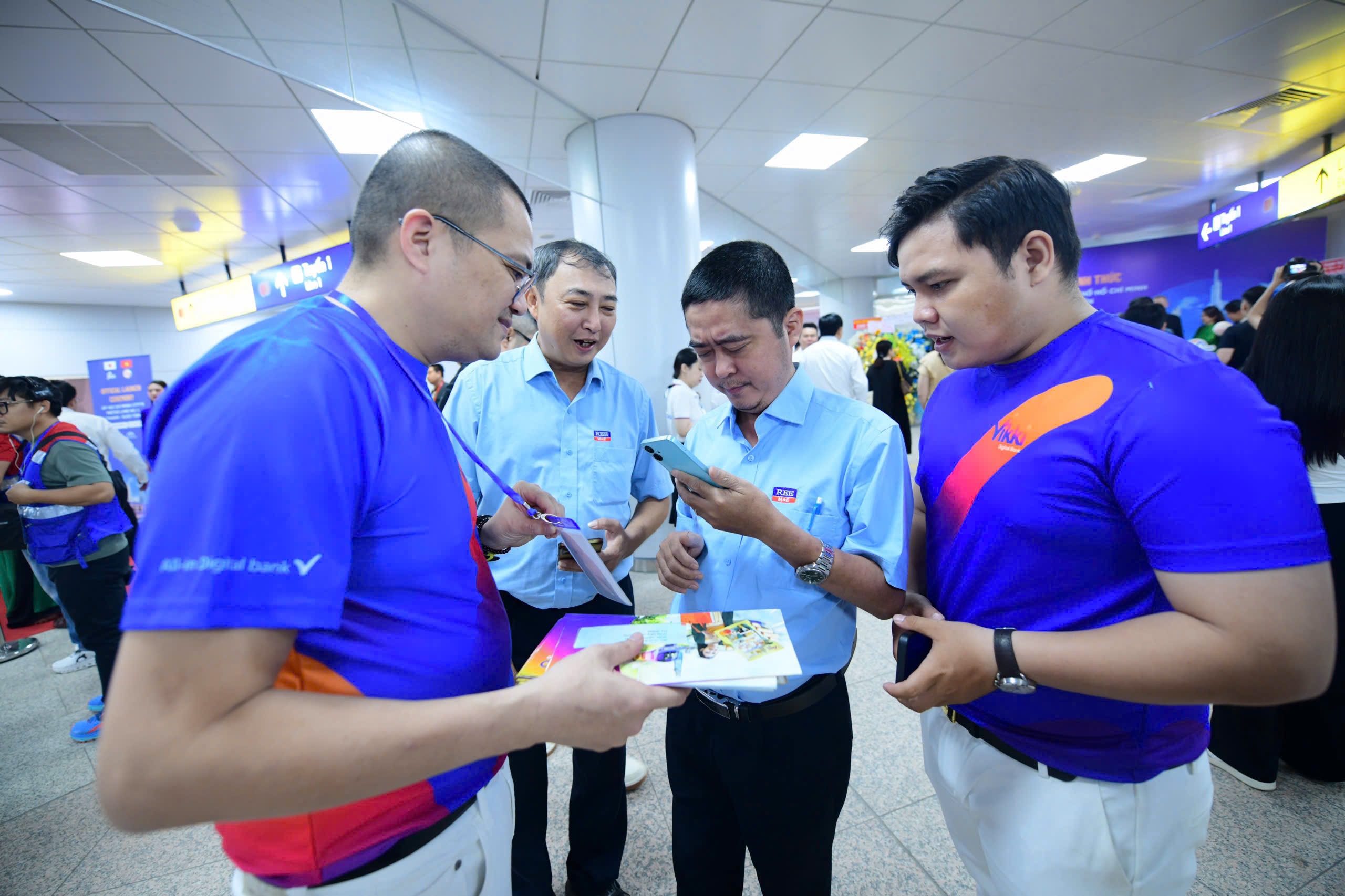 TP HCM khánh thành tuyến Metro số 1, Vikki Digital Bank cấp 100.000 thẻ miễn phí cho người dân- Ảnh 4.