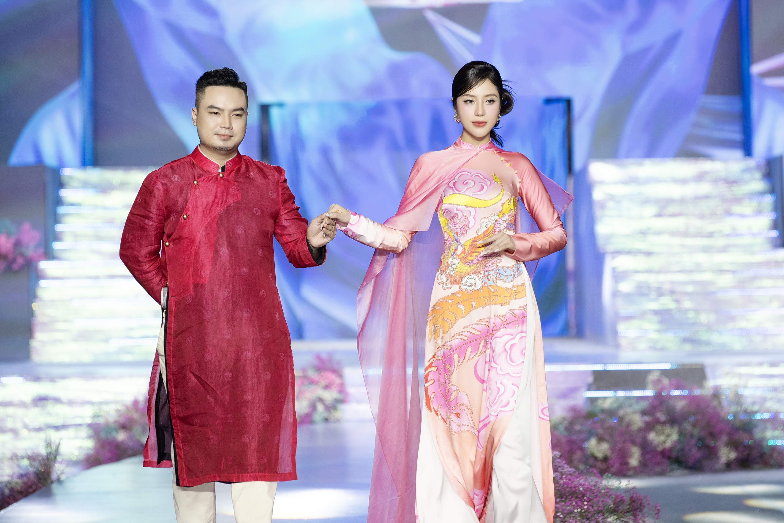 Tô Diệp Hà hóa nàng thơ của Đức Vincie
- Ảnh 1.