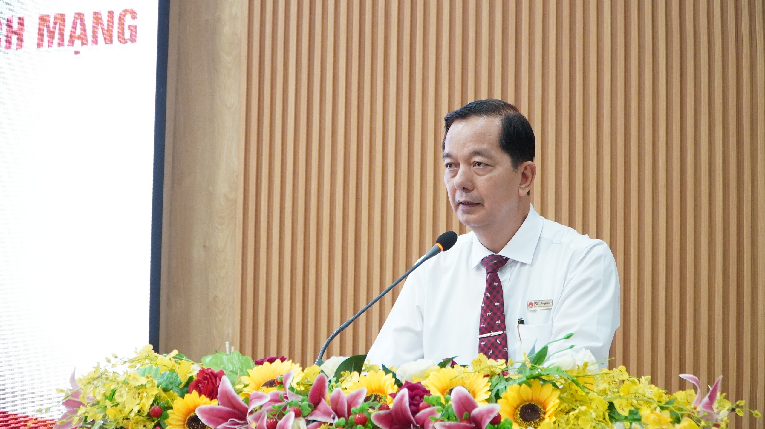 Quy định 144: Tiêu chí để cán bộ, đảng viên tu dưỡng, rèn luyện, tự soi tự sửa- Ảnh 4.