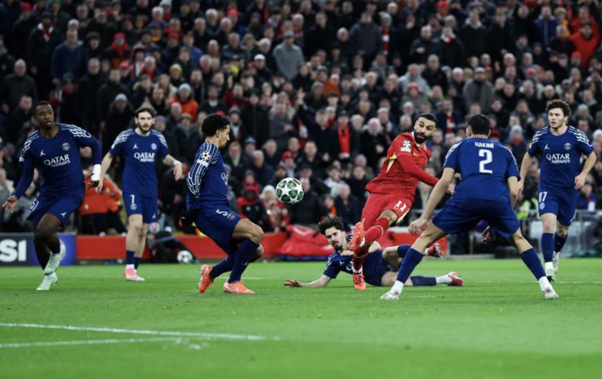 Thủ môn Donnarumma sắm vai người hùng, PSG loại Liverpool tại Anfield- Ảnh 1.