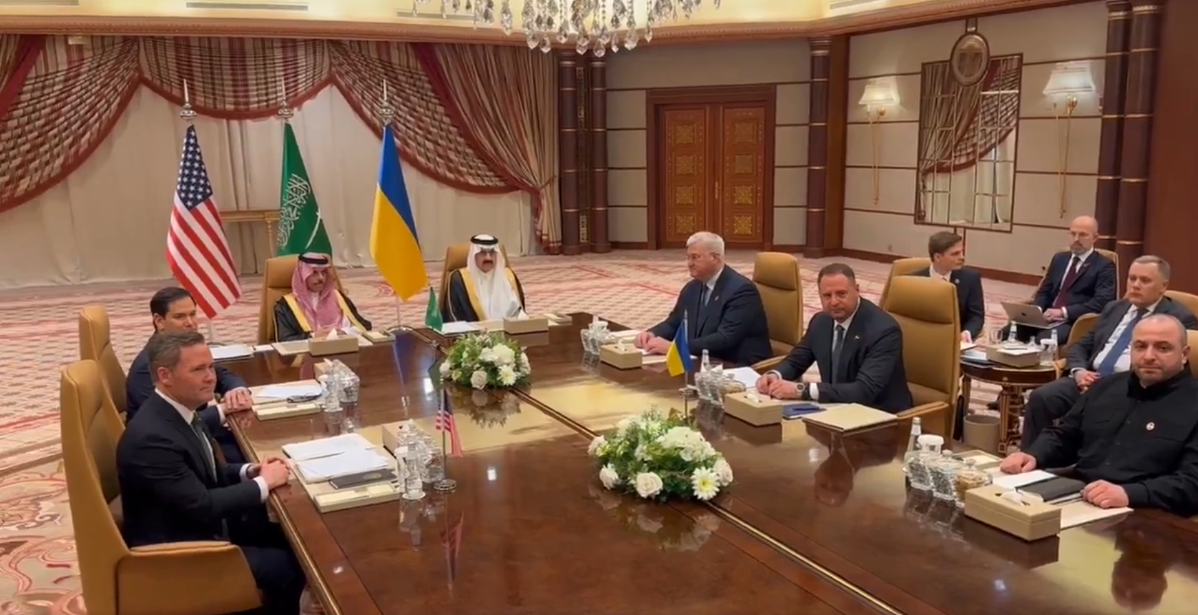 Đ&agrave;m ph&aacute;n Mỹ - Ukraine diễn ra tại Ả Rập Saudi, Kiev nhấn mạnh điều quan trọng- Ảnh 1.