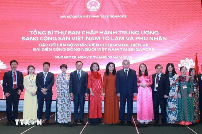 Tổng B&iacute; thư T&ocirc; L&acirc;m: X&acirc;y dựng cộng đồng người Việt Nam tại Singapore ng&agrave;y c&agrave;ng vững mạnh- Ảnh 2.