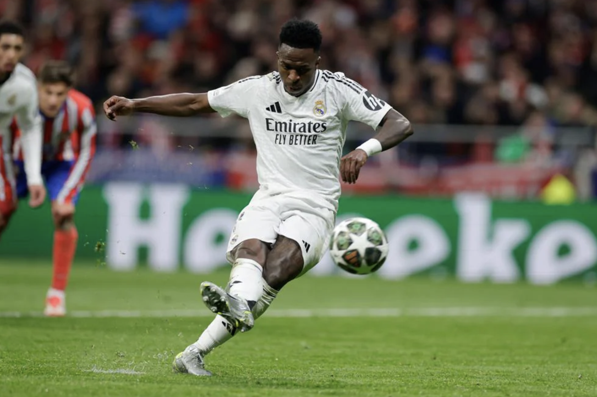 Thắng Atletico loạt đ&aacute; lu&acirc;n lưu, Real Madrid gi&agrave;nh v&eacute; tứ kết Champions League- Ảnh 5.