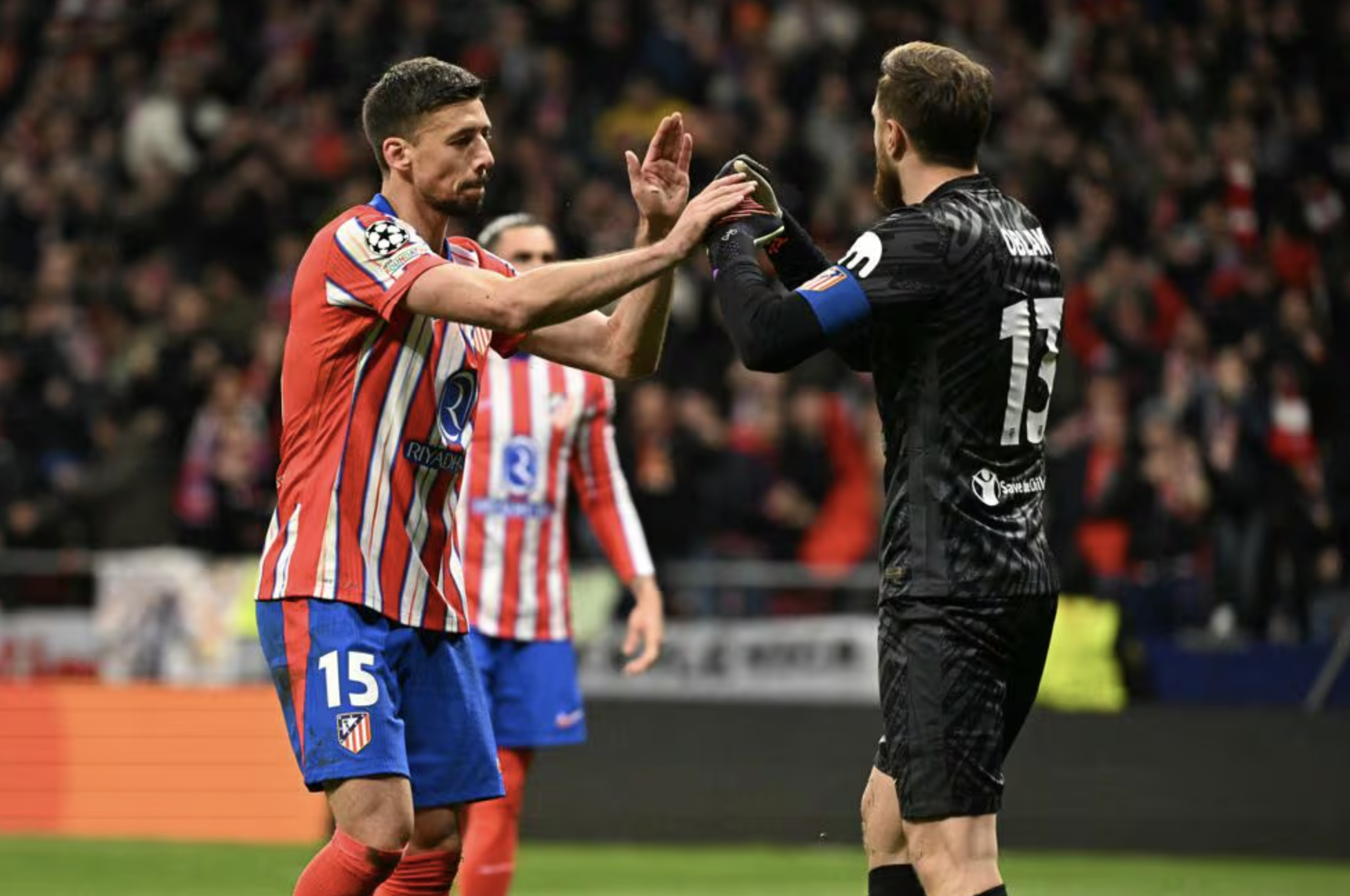 Thắng Atletico loạt đ&aacute; lu&acirc;n lưu, Real Madrid gi&agrave;nh v&eacute; tứ kết Champions League- Ảnh 6.