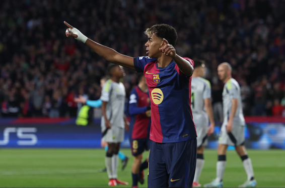 Lamine Yamal - t&agrave;i năng 17 tuổi khiến cả ch&acirc;u &Acirc;u th&iacute;ch th&uacute;Ảnh: UEFA.COM