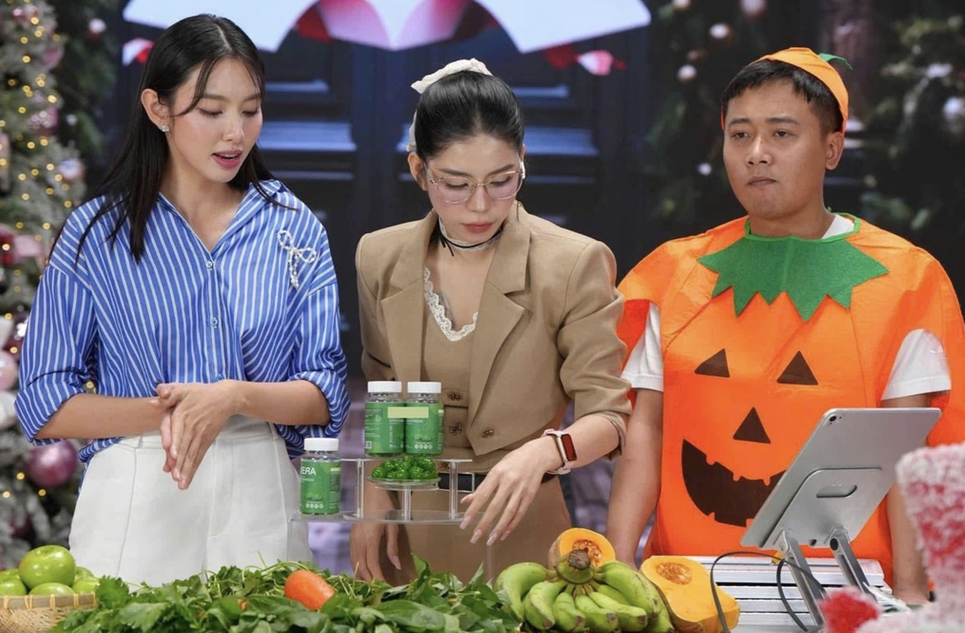 Th&ecirc;m cơ quan v&agrave;o cuộc vụ kẹo rau củ Kera m&agrave; Quang Linh Vlog v&agrave; Hằng Du Mục quảng c&aacute;o- Ảnh 1.