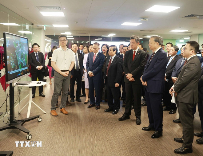 Tổng B&iacute; thư T&ocirc; L&acirc;m hoan ngh&ecirc;nh hợp t&aacute;c giữa c&aacute;c trường đại học Việt Nam-Singapore- Ảnh 4.