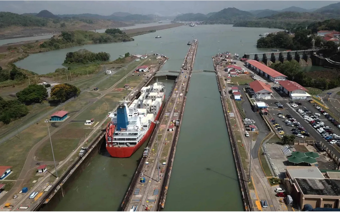 Mỹ "chuẩn bị phương án quân sự" tiếp cận kênh đào Panama