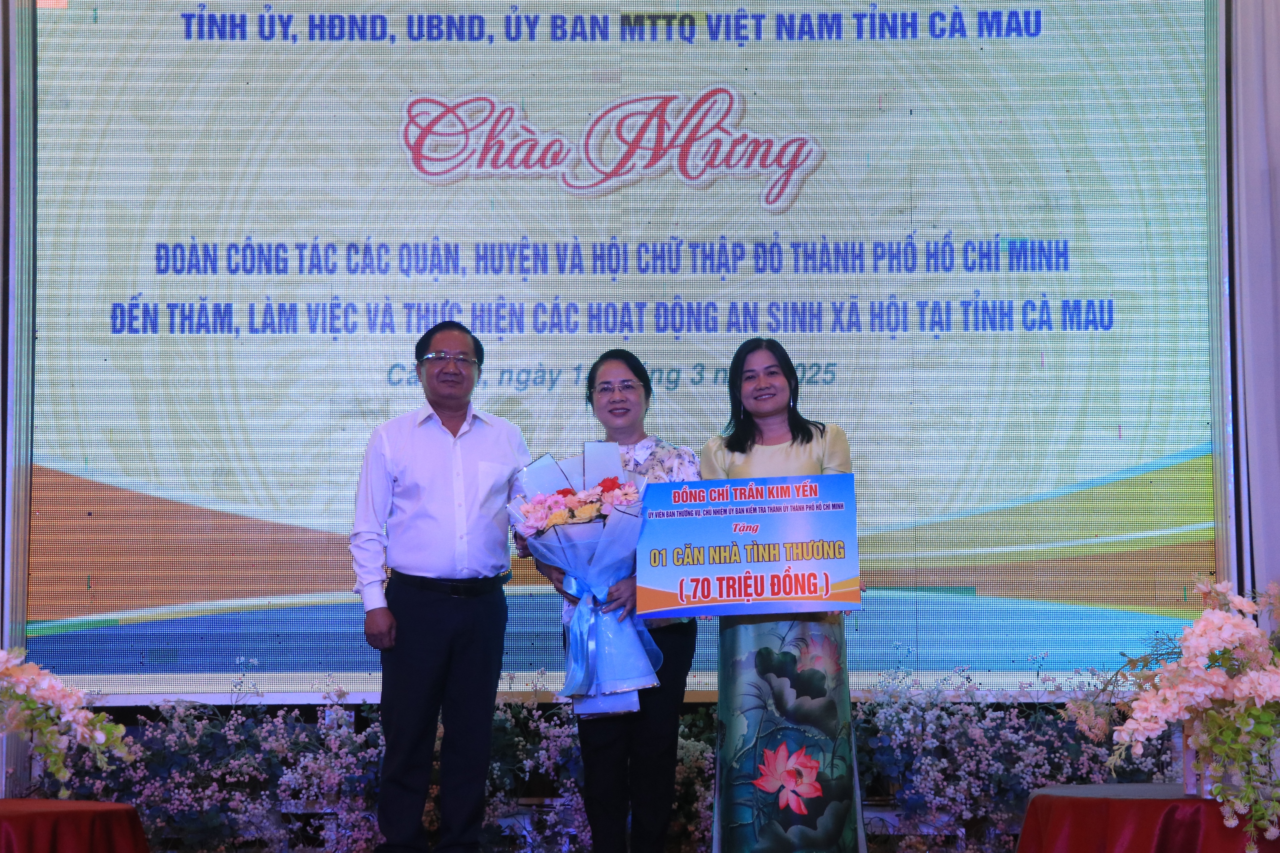 TP HCM hỗ trợ C&agrave; Mau h&agrave;ng tỉ đồng thực hiện an sinh x&atilde; hội- Ảnh 3.