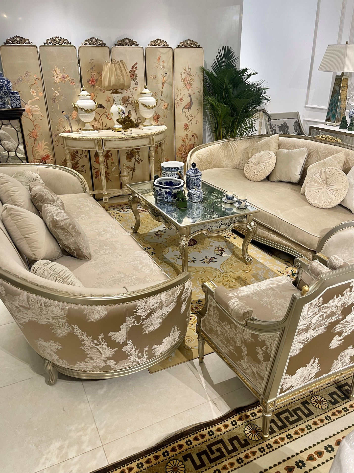 Chinoiserie Furniture & Decor: mang phong cách Chinoiserie vào ngôi nhà Việt hiện đại- Ảnh 3.