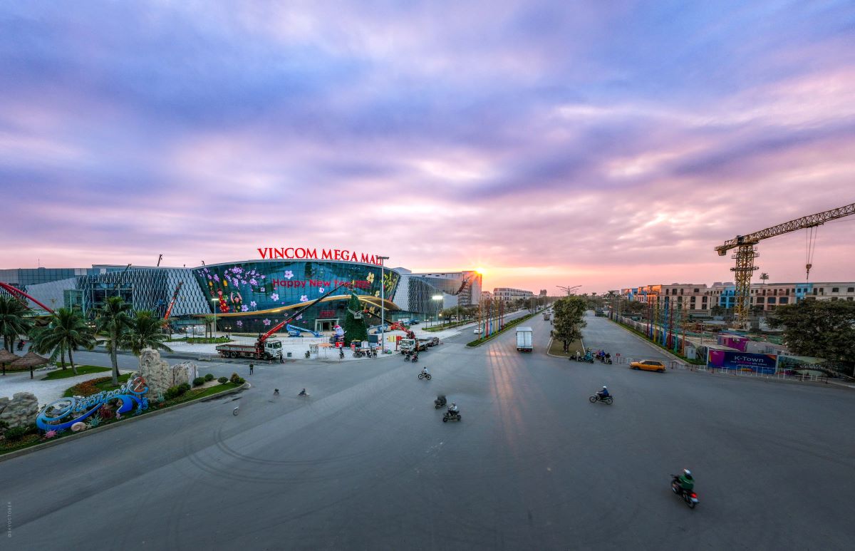 Trải khắp Ocean City l&agrave; bộ sưu tập c&aacute;c thương hiệu "họ Vin" quy m&ocirc; lớn nhất từ trước tới nay