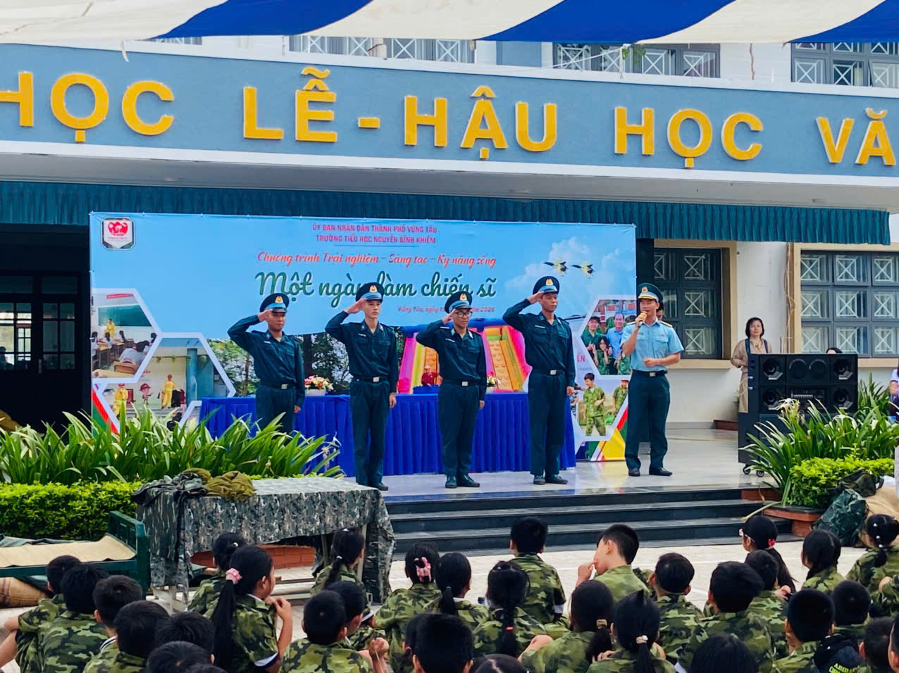 Bộ đội t&ecirc;n lửa truyền lửa cho học sinh- Ảnh 3.