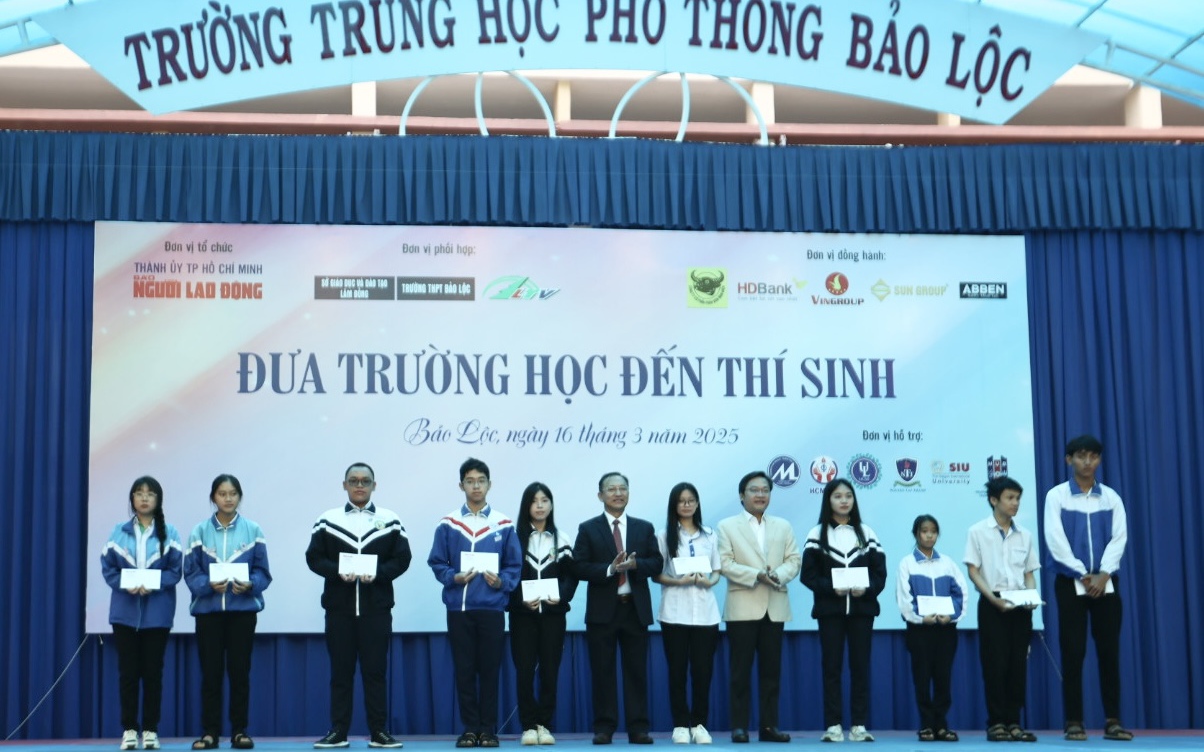 Nỗi lòng của nữ sinh
