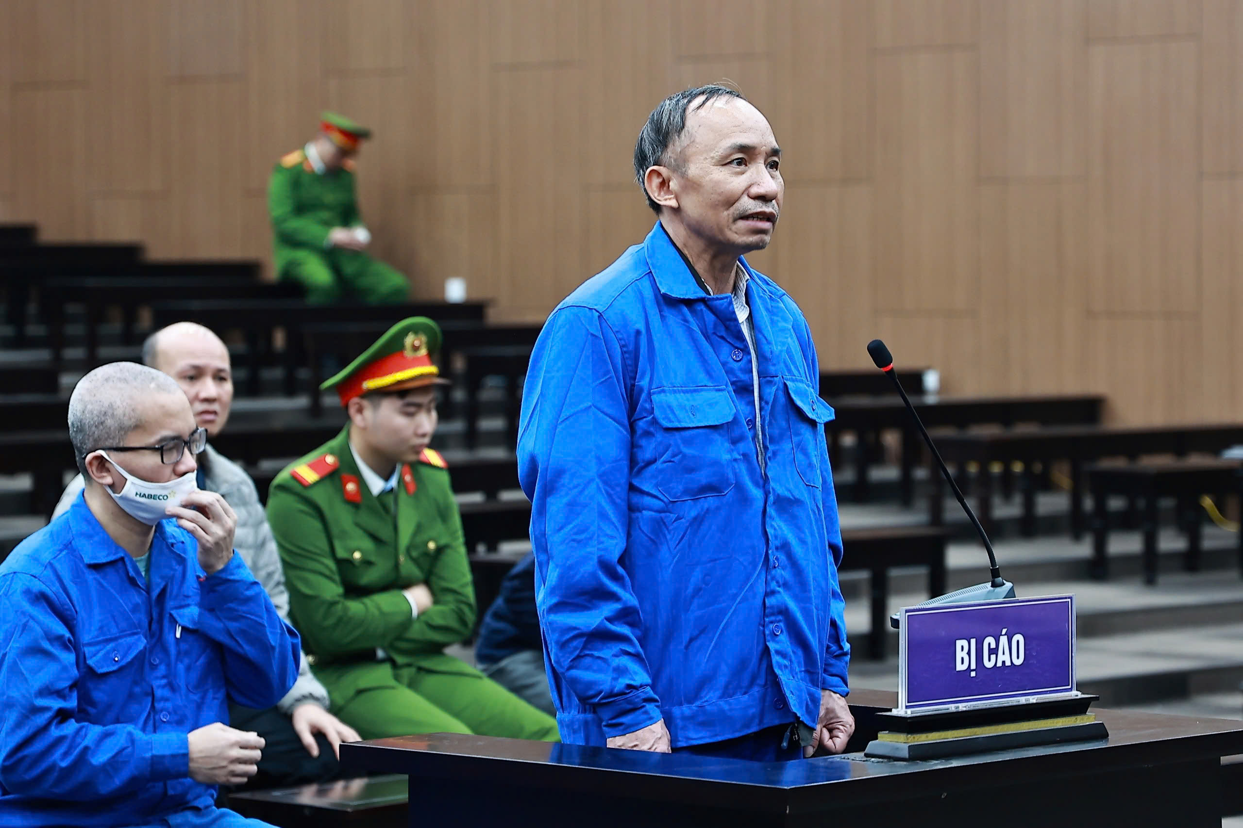G&acirc;y thiệt hại h&agrave;ng chục tỉ đồng, cựu vụ ph&oacute; bị đề nghị từ 5-6 năm t&ugrave;- Ảnh 2.