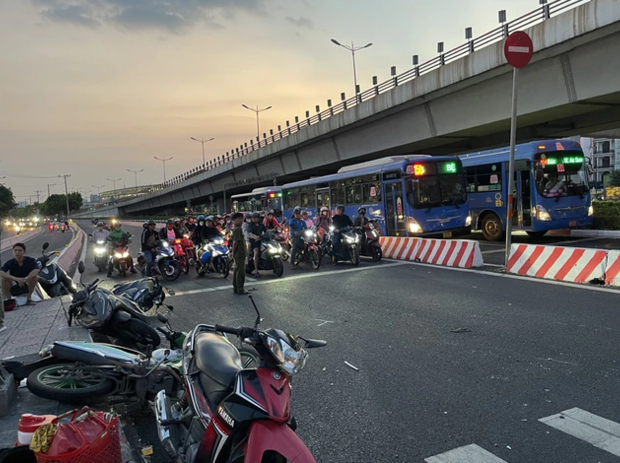 T&igrave;nh h&igrave;nh c&aacute;c nạn nh&acirc;n trong vụ nữ t&agrave;i xế g&acirc;y tai nạn li&ecirc;n ho&agrave;n ở TP Thủ Đức- Ảnh 1.