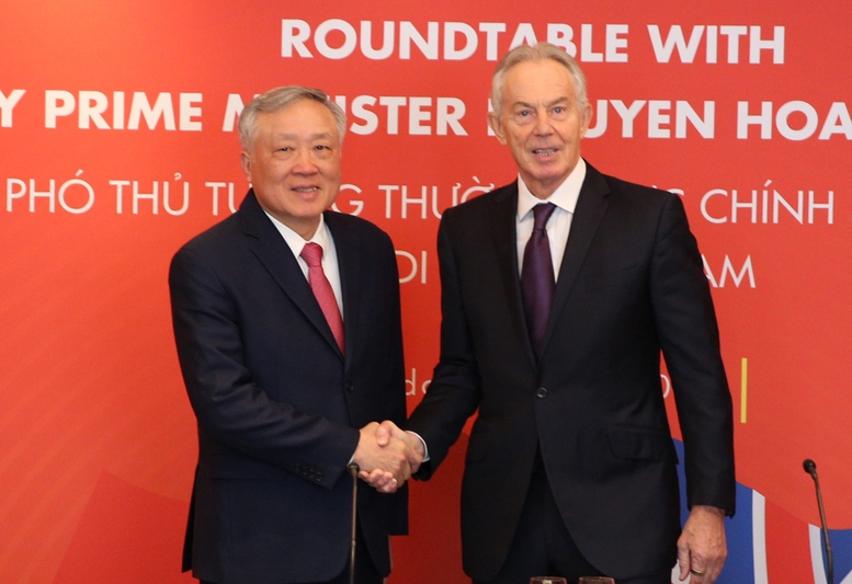 Cựu Thủ tướng Tony Blair: Lập Trung t&acirc;m t&agrave;i ch&iacute;nh quốc tế tại Việt Nam l&agrave; quyết định rất s&aacute;ng suốt- Ảnh 1.