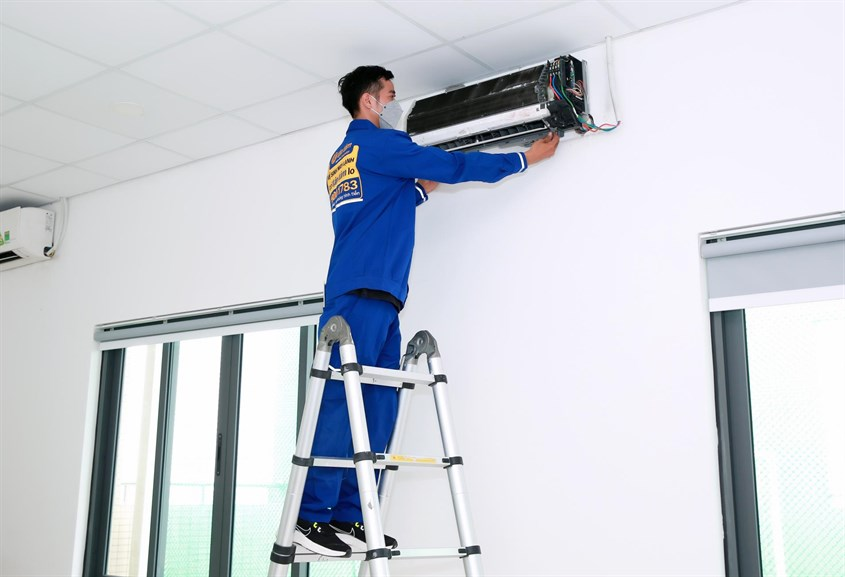 Điện m&aacute;y Xanh tặng g&oacute;i vệ sinh m&aacute;y lạnh gi&aacute; cực hời, k&eacute;o d&agrave;i suốt 4 năm- Ảnh 3.