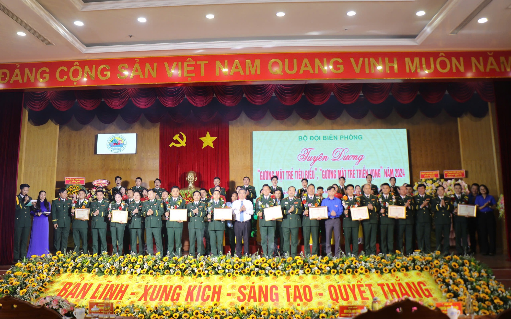 Tuyên dương 20 gương mặt trẻ tiêu biểu, triển vọng của Bộ đội Biên phòng