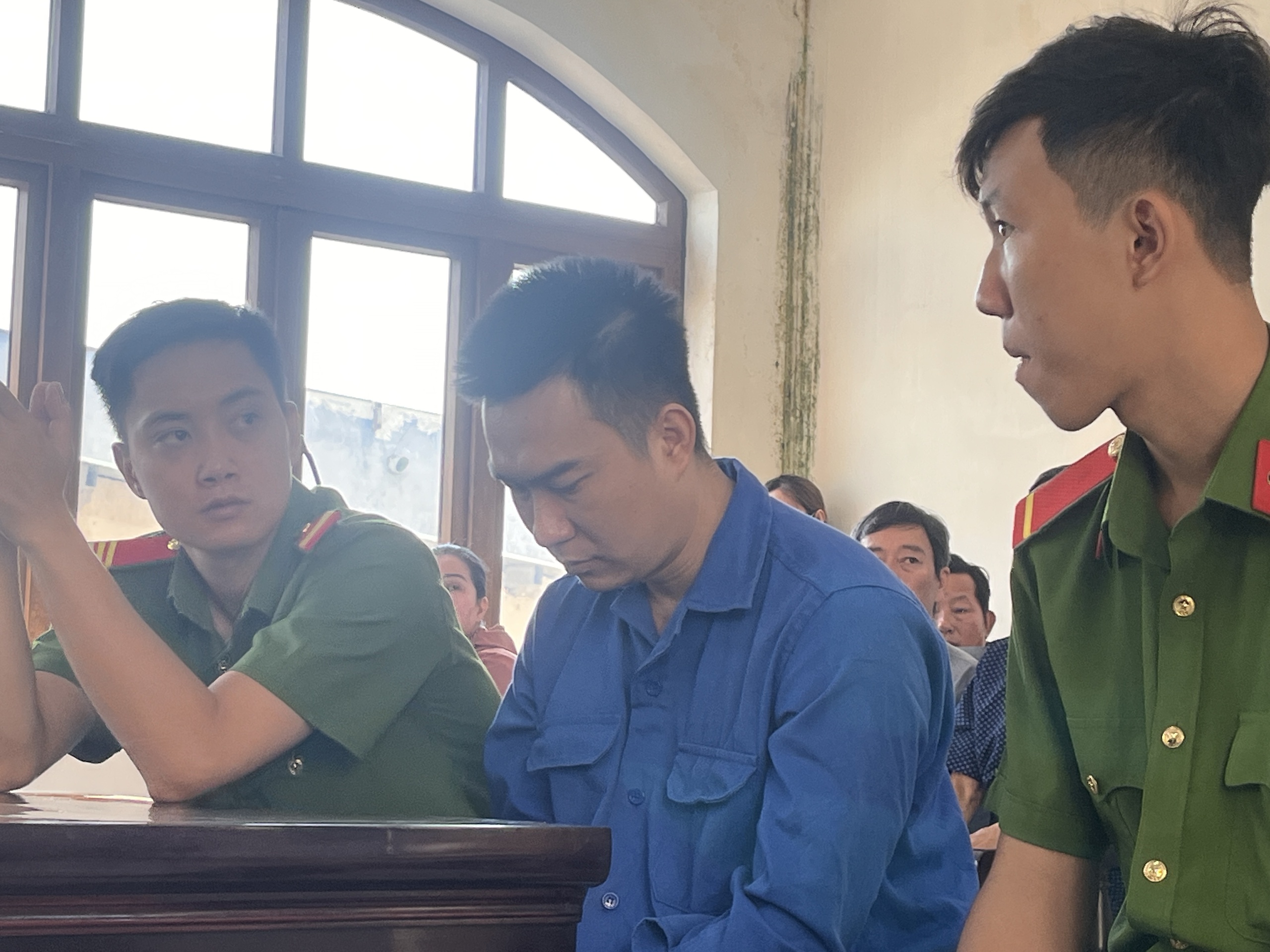H&igrave;nh ảnh x&eacute;t xử b&aacute;c sĩ s&aacute;t hại người t&igrave;nh g&acirc;y chấn động dư luận ở Đồng Nai- Ảnh 3.