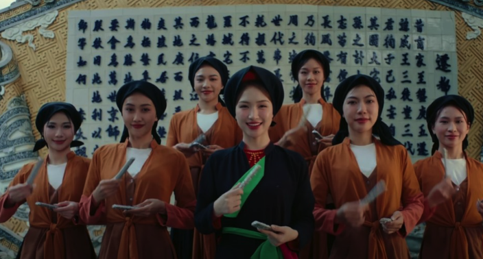 H&ograve;a Minzy b&ugrave;ng nổ khi hợp t&aacute;c c&ugrave;ng "vua h&agrave;i" Xu&acirc;n Hinh- Ảnh 4.