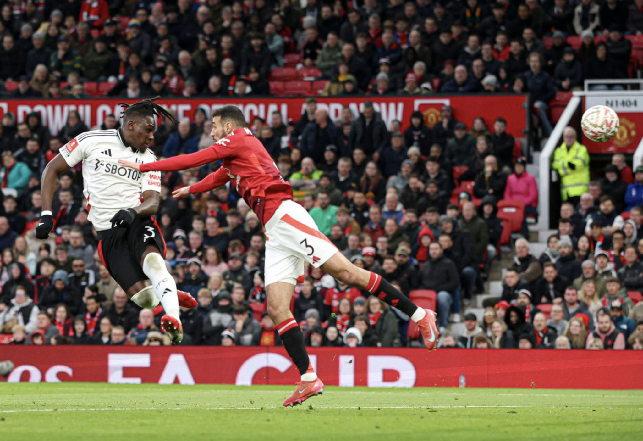 Thua nghiệt ng&atilde; loạt s&uacute;t lu&acirc;n lưu, Man United th&agrave;nh cựu vương FA Cup- Ảnh 2.