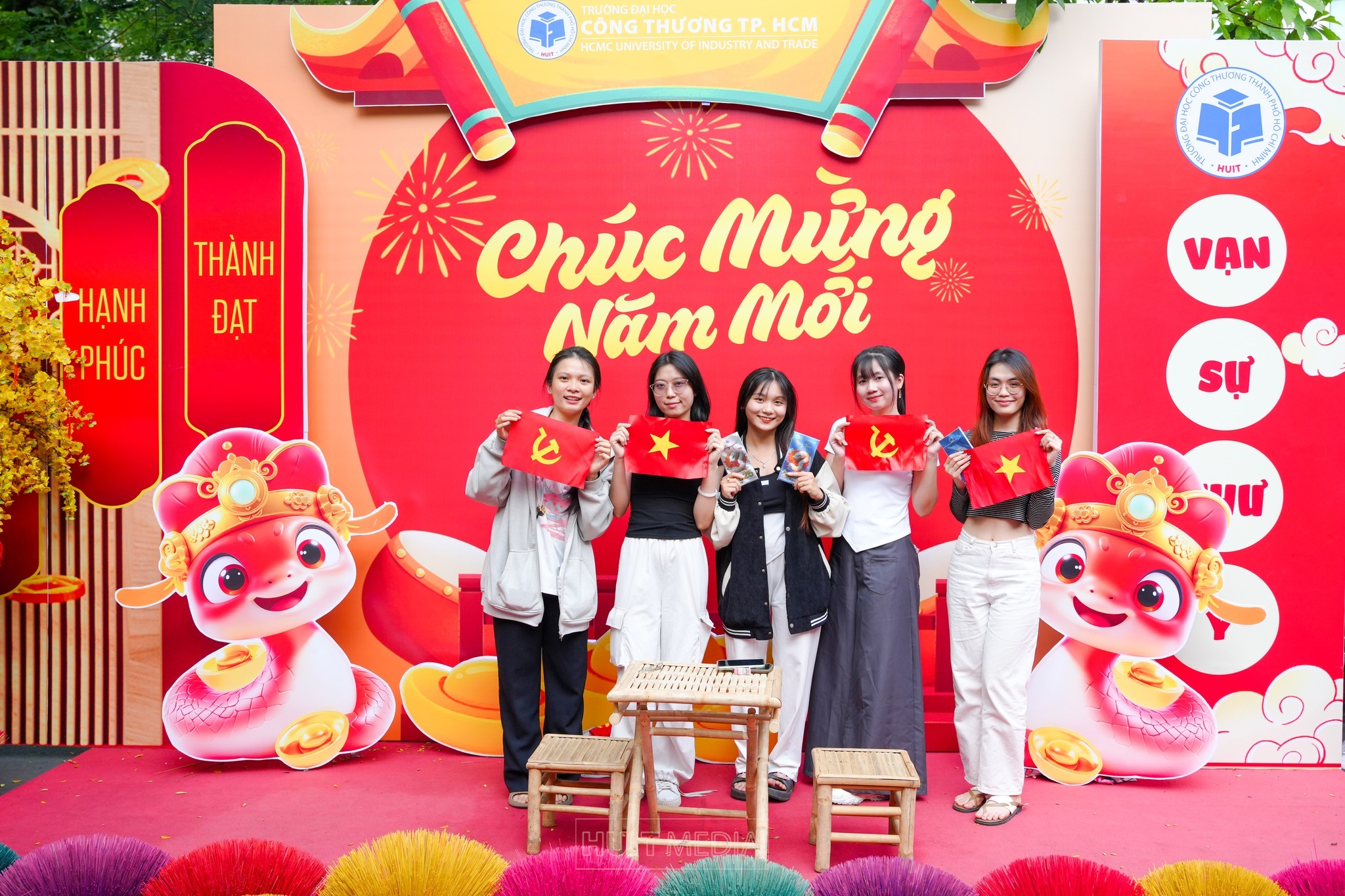 Sinh vi&ecirc;n n&ocirc;n nao v&igrave; trường ĐH c&ocirc;ng bố lịch nghỉ Tết Nguy&ecirc;n đ&aacute;n 2026- Ảnh 1.