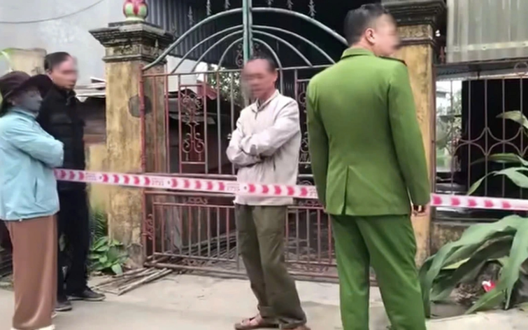 Thiếu ni&ecirc;n 16 tuổi thu&ecirc; bạn 5 triệu đồng s&aacute;t hại b&agrave; nội
