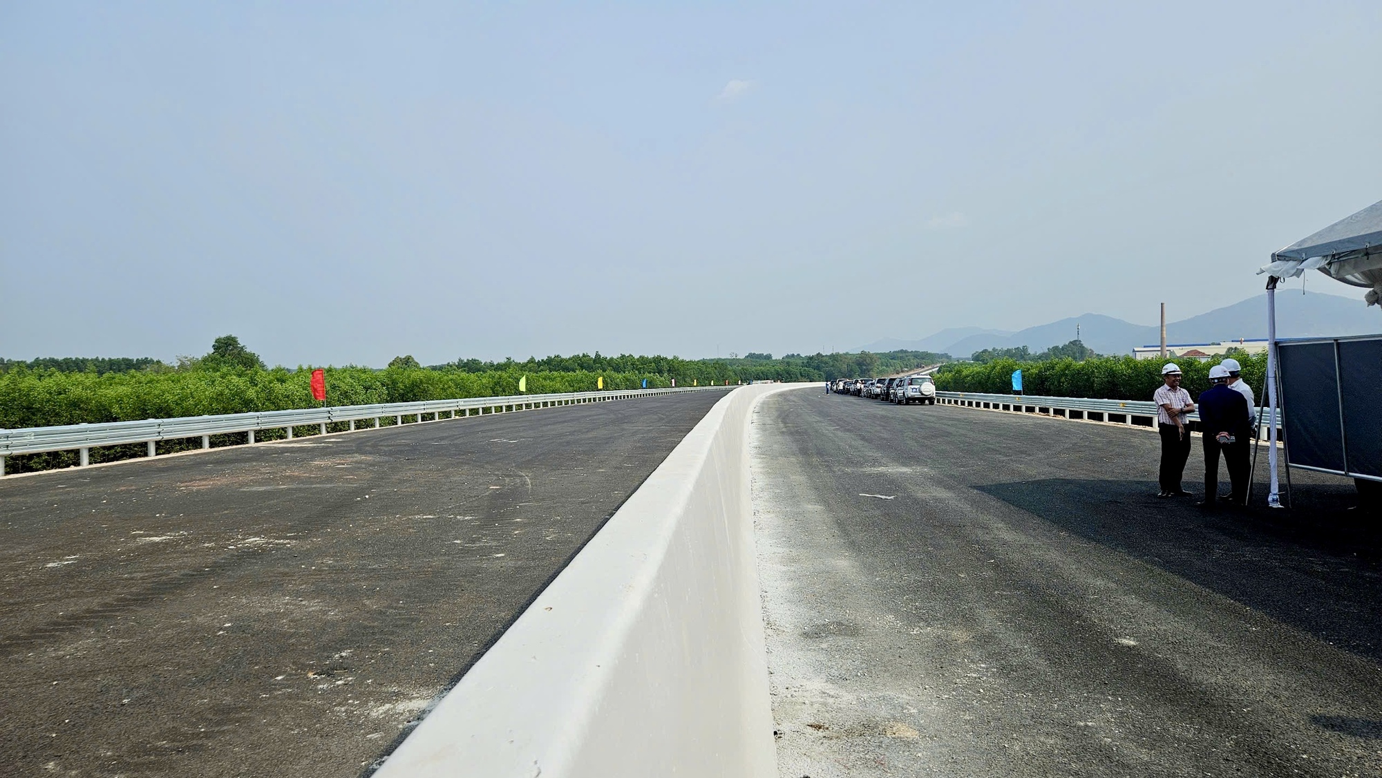 Thủ tướng Ch&iacute;nh phủ khảo s&aacute;t dự &aacute;n cao tốc Bi&ecirc;n Ho&agrave; - Vũng T&agrave;u- Ảnh 3.