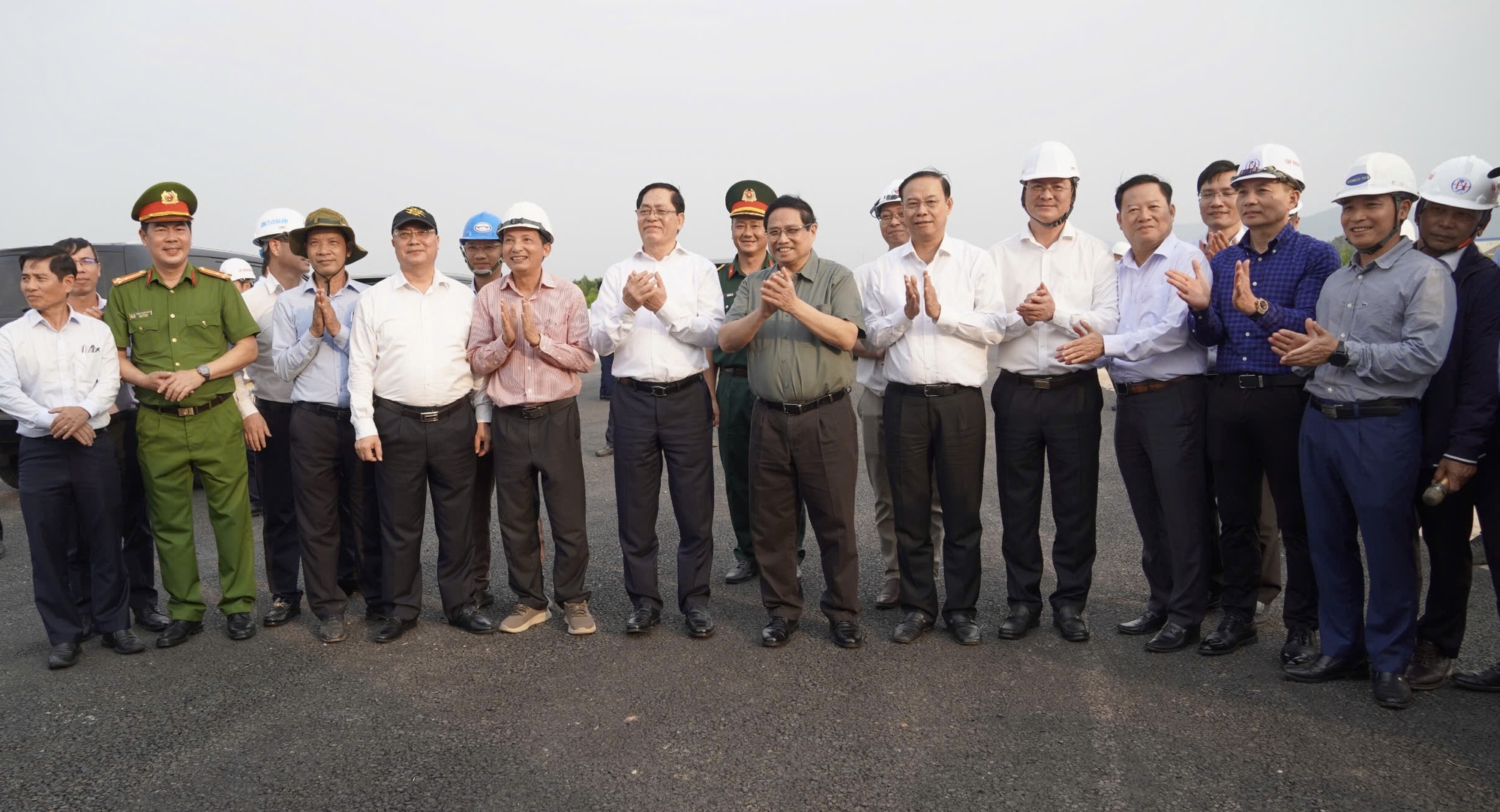 Thủ tướng Ch&iacute;nh phủ khảo s&aacute;t dự &aacute;n cao tốc Bi&ecirc;n Ho&agrave; - Vũng T&agrave;u- Ảnh 5.