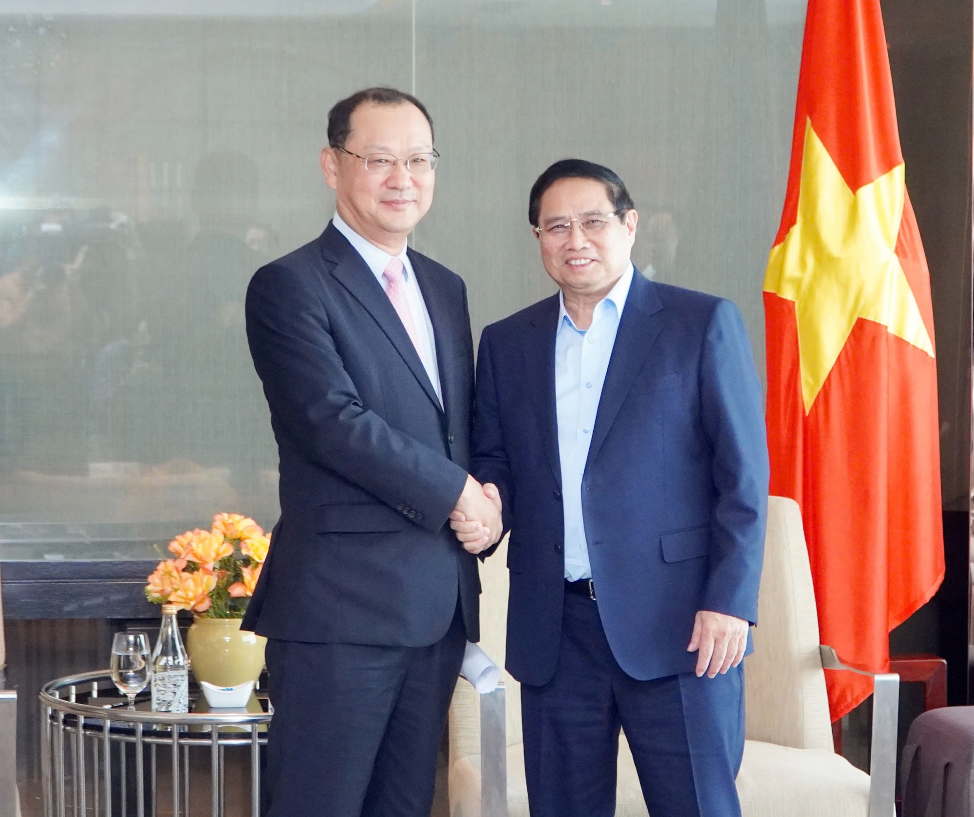 Thủ tướng Phạm Minh Chính tiếp 3 nhà đầu tư nước ngoài- Ảnh 2.