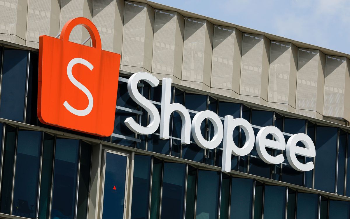 Shopee giảm phí nhiều ngành hàng từ ngày 1-4