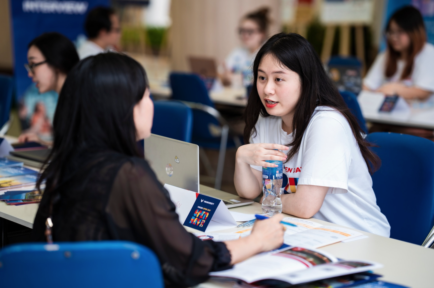 Ng&agrave;nh n&agrave;o đang 'kh&aacute;t' nh&acirc;n sự tay nghề cao?- Ảnh 1.