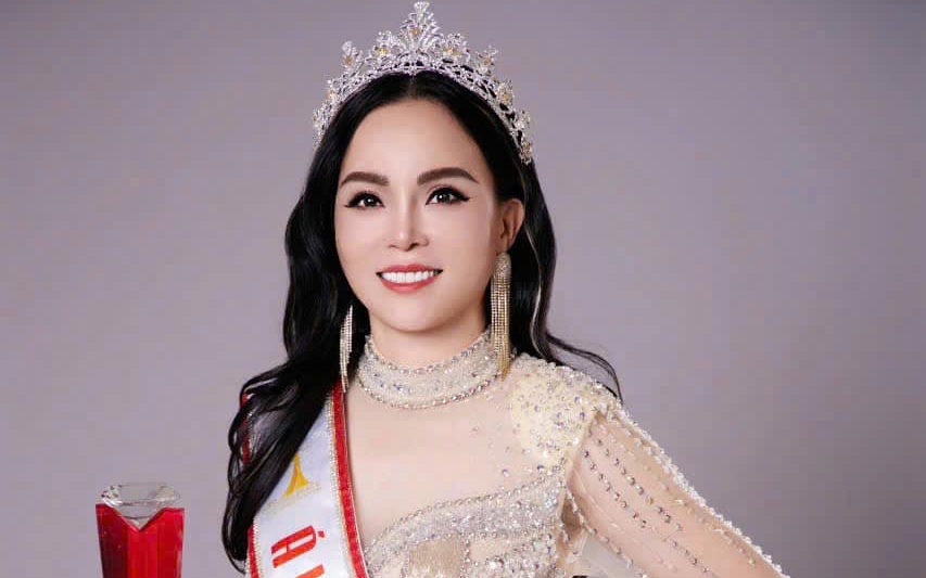 Vì sao Á hậu 3 "Hoa hậu Doanh nhân Hòa Bình 2024" trả vương miện sau đăng quang?