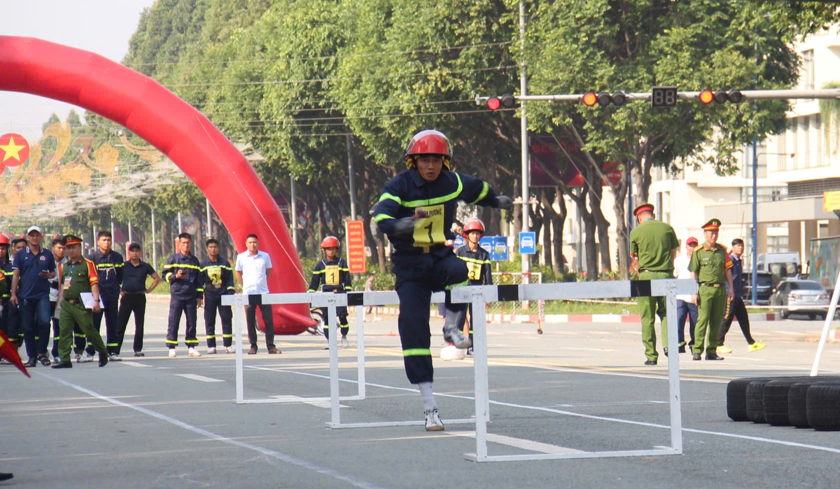 Hình ảnh Cảnh sát PCCC- CNCH khu vực Đông Nam bộ và Tây Nguyên tại hội thi ở Bình Dương- Ảnh 10.