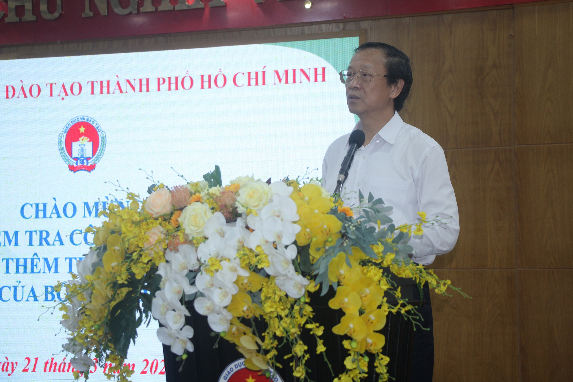 Kiểm tra dạy th&ecirc;m, học th&ecirc;m tại TP HCM: Bộ GD-ĐT kết luận g&igrave;?- Ảnh 1.